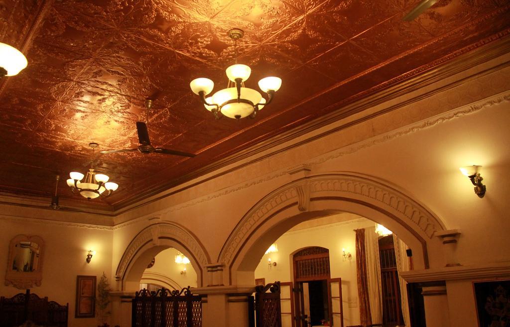 Hotel Manor House Embulpure Exterior foto