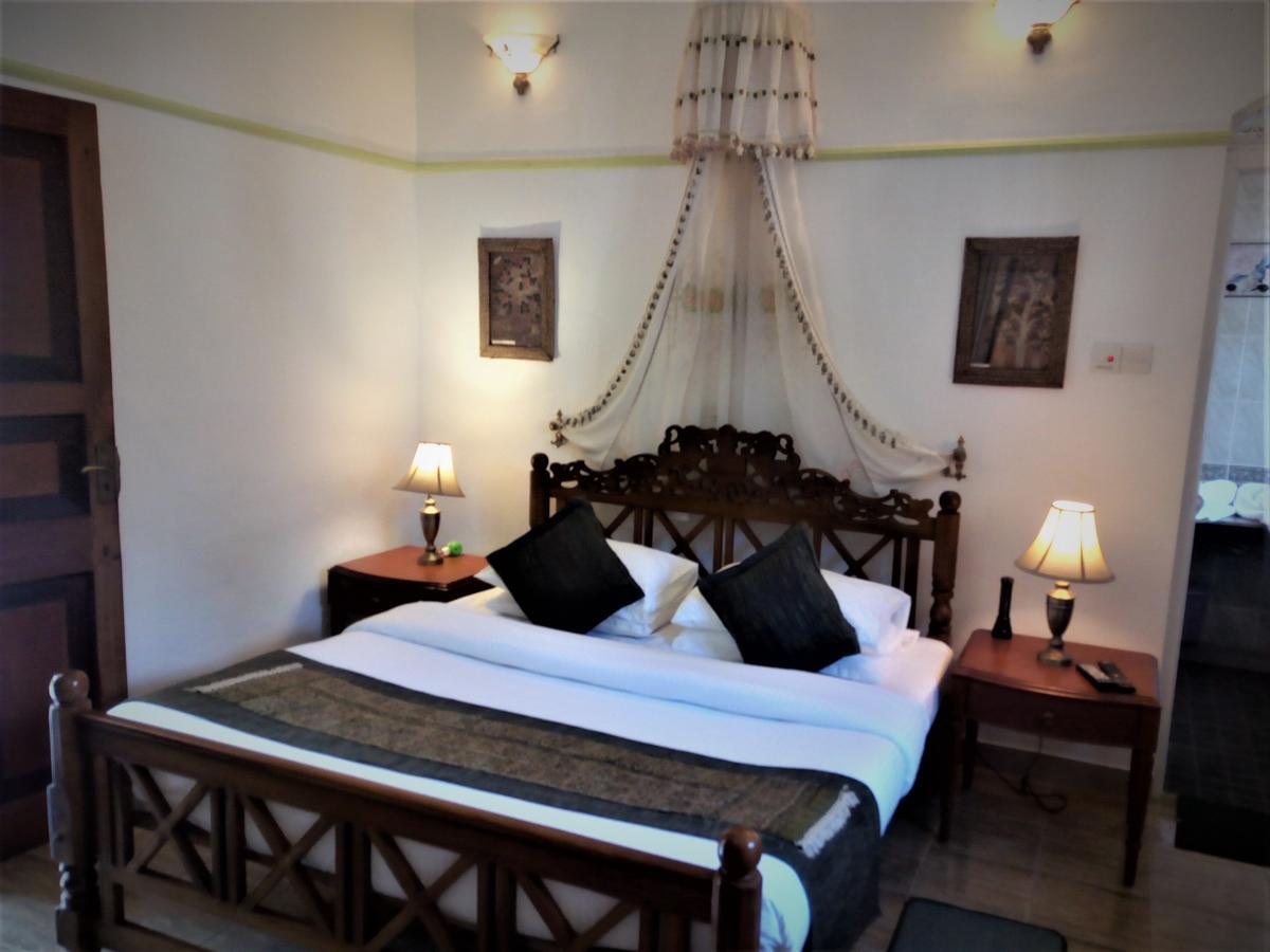 Hotel Manor House Embulpure Exterior foto